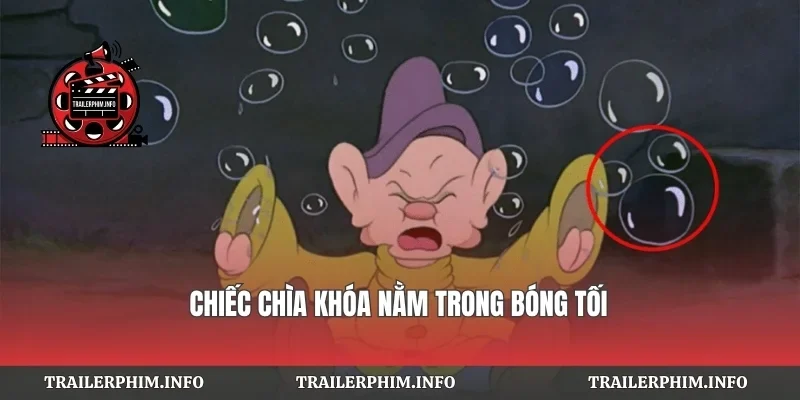 Chiếc chìa khóa nằm trong bóng tối