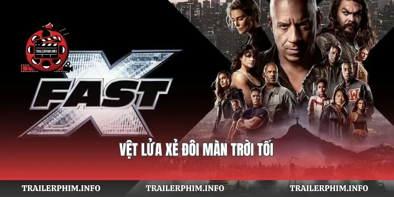 Vệt lửa xẻ đôi màn trời tối